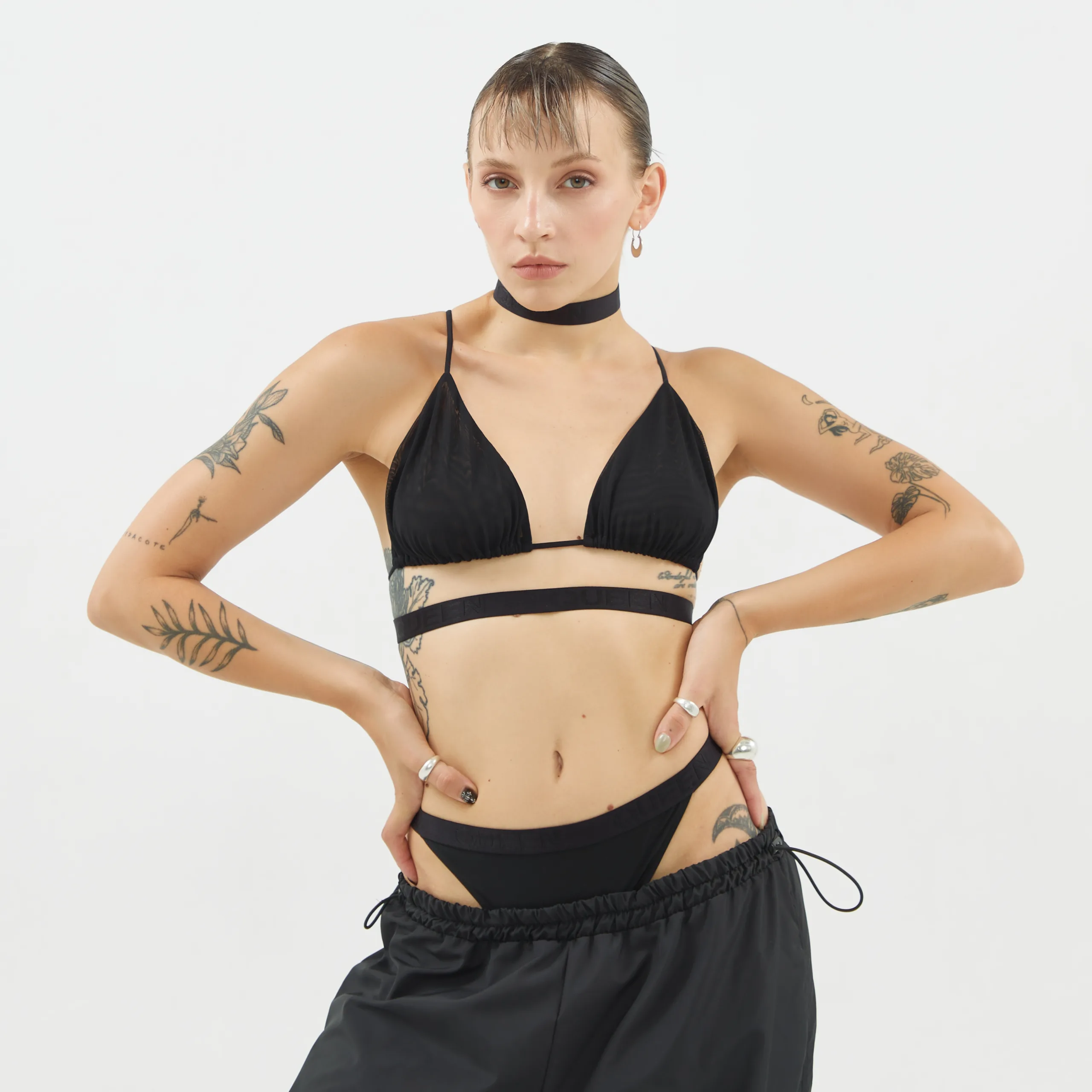 Mesh Bralette – GEO TRIANGLE – Black - 1 2 scaled