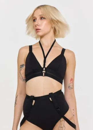 Adjustable High Support Fitness Bra - Black - 1Bezymyannyj kadr5018 1 scaled