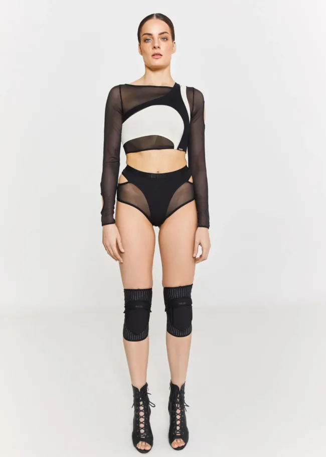 М’який топ з довгими рукавами із сітки – HEDONIST – Чорно-кремовий - 22D5596 scaled